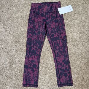 Lululemon Speed Up Crop 21" Splatter Blossom Jacquard Garnet Black Size 2 (read)